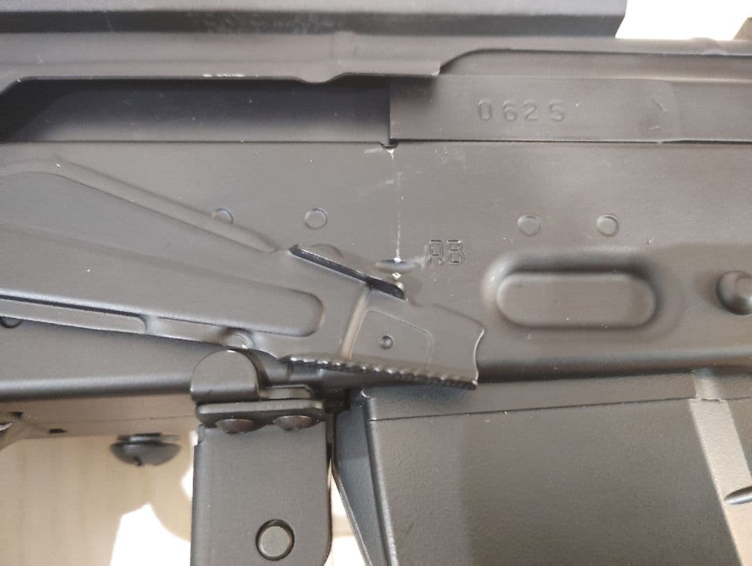 東京マルイ　次世代電動ガン　AK74MN