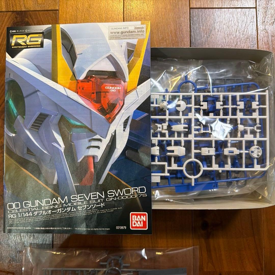 RG ダブルオーセブンソード＆／G武装パーツ付属　未組み立て