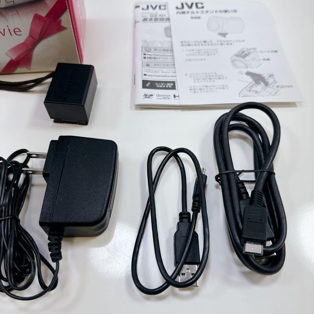 k798 Victor・JVC GZ-N1-W ビデオカメラ