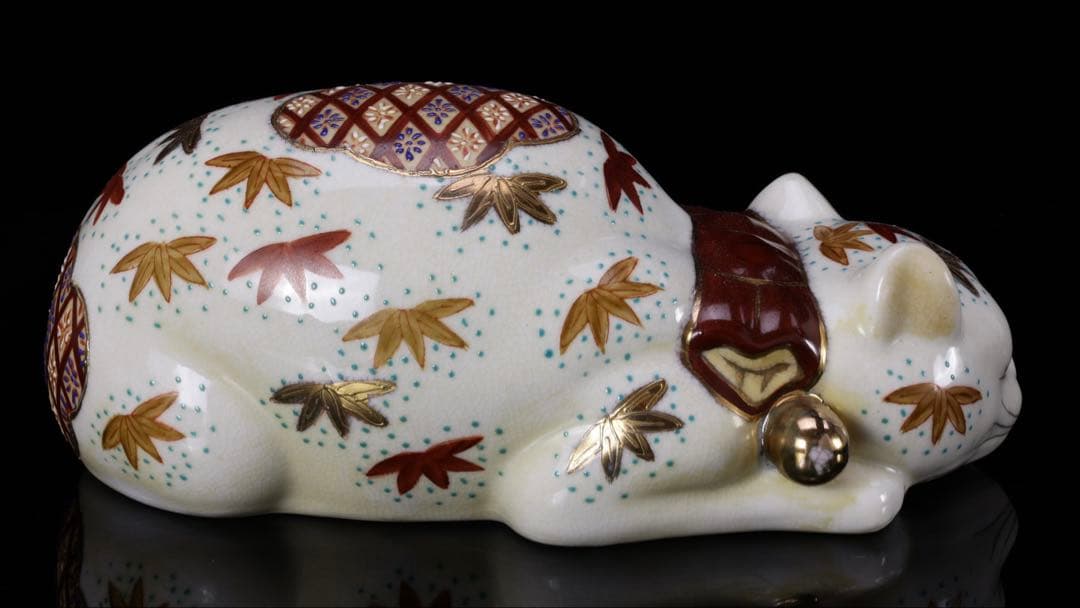 h*a様 【希少・美品】九谷焼 招き猫 眠り猫 金彩色絵 紅葉文 縁起物 骨董品