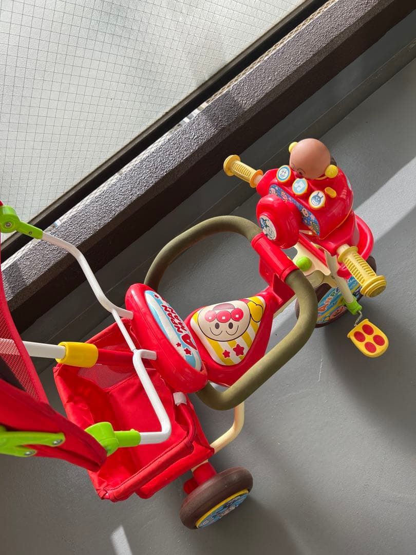 ※16日までの限定価格※ アンパンマン 三輪車 アンパンマンデラックス2