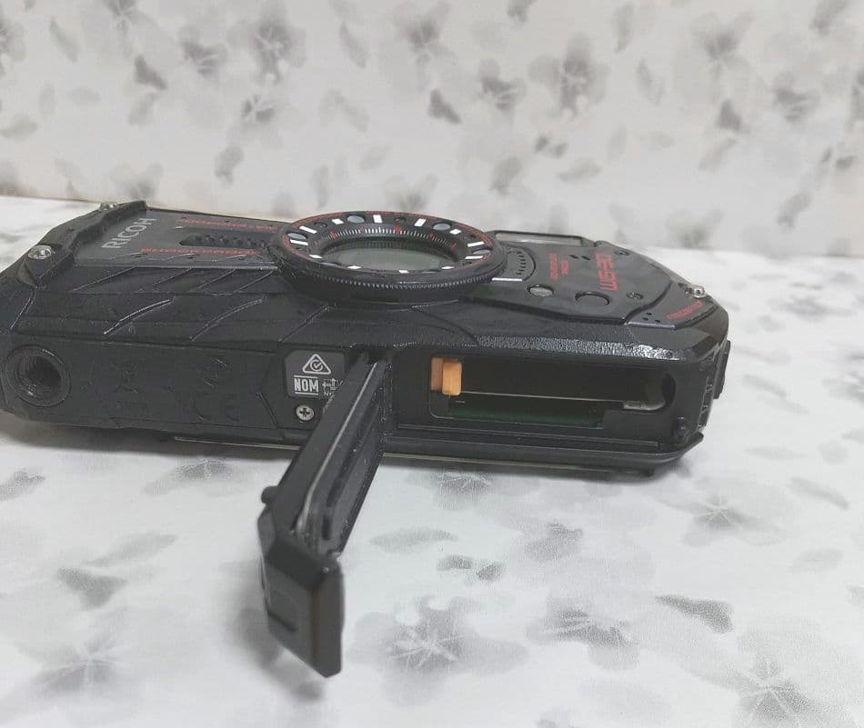 【RN97】RICOH WG-30 デジカメ 本体