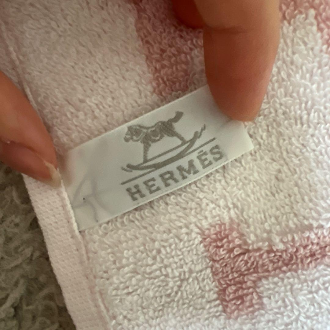 【美品未使用 箱と袋付き❣️】HERMÈS エルメス　タオル プレゼント用