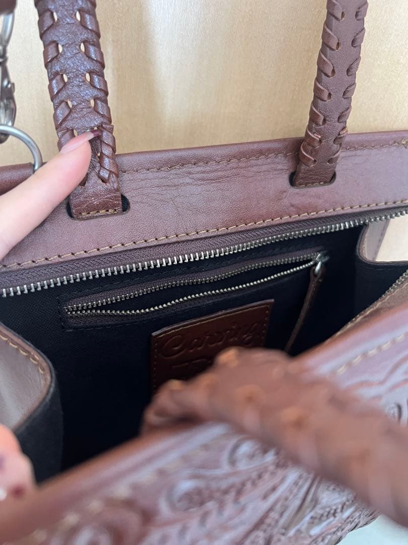 Carving Tribesバッグ