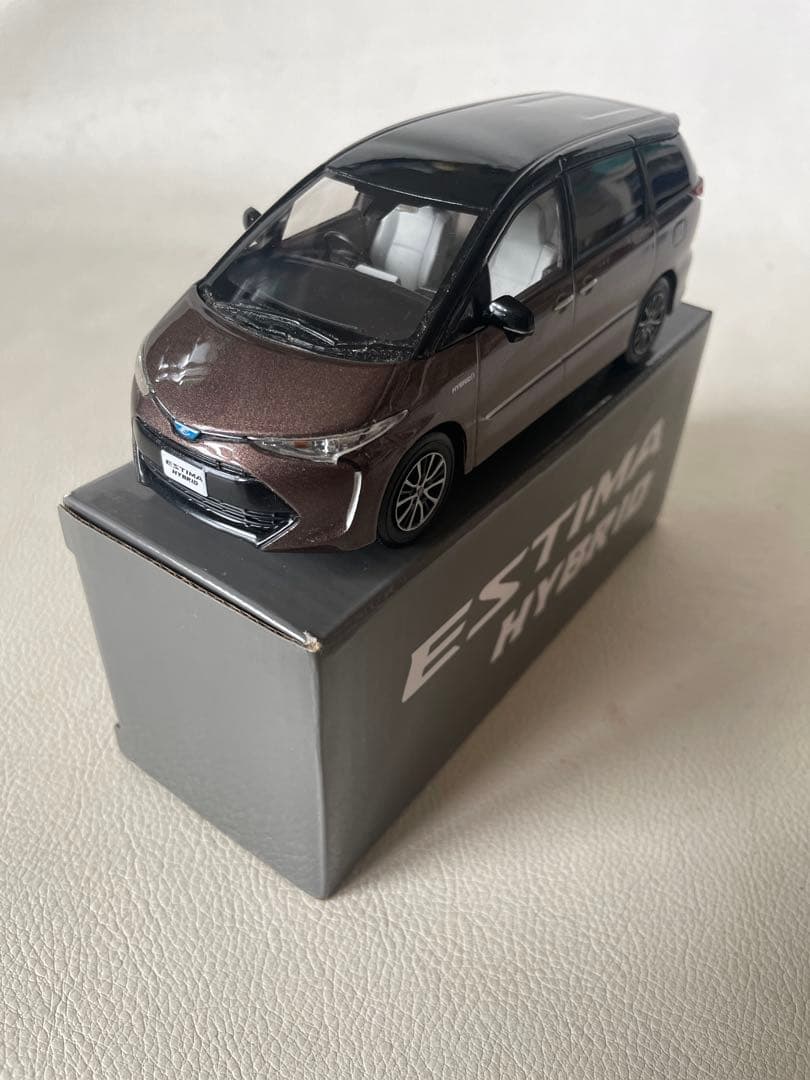 トヨタ エスティマ ハイブリッド ⑨ 2ブラック×ダークシェリーマイカメタリック