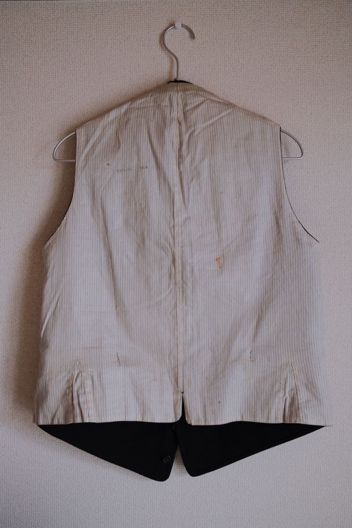 ベルジャルディニエール　ジレ(ベスト) 黒