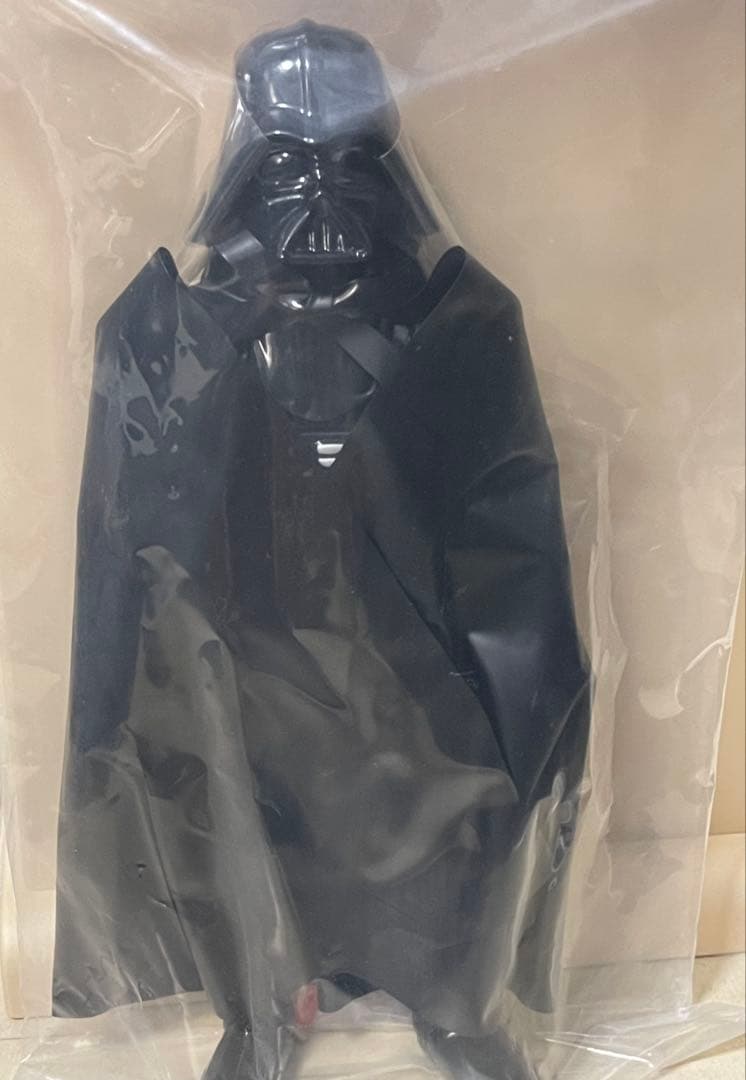 メディコムトイ　スターウォーズ　ビンテージソフビシリーズ　ダースベーダー　未開封