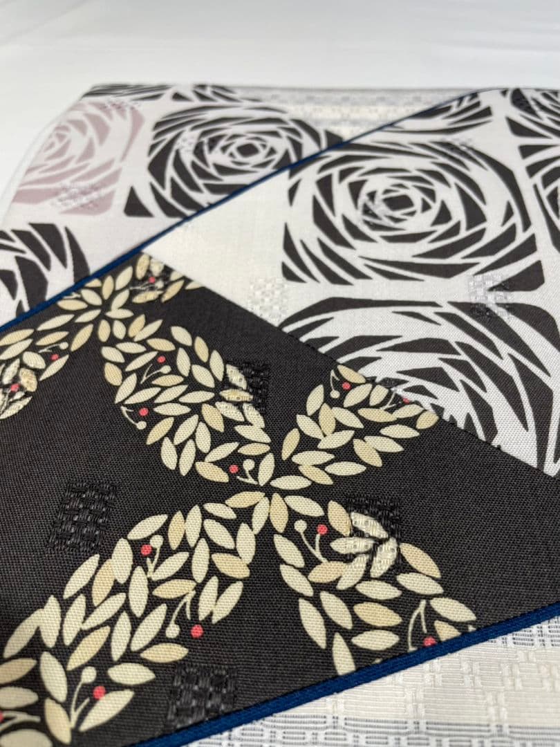 売約済み【おきもの愛好家向き】★★新年未使用　正絹　切り嵌め袋帯★★