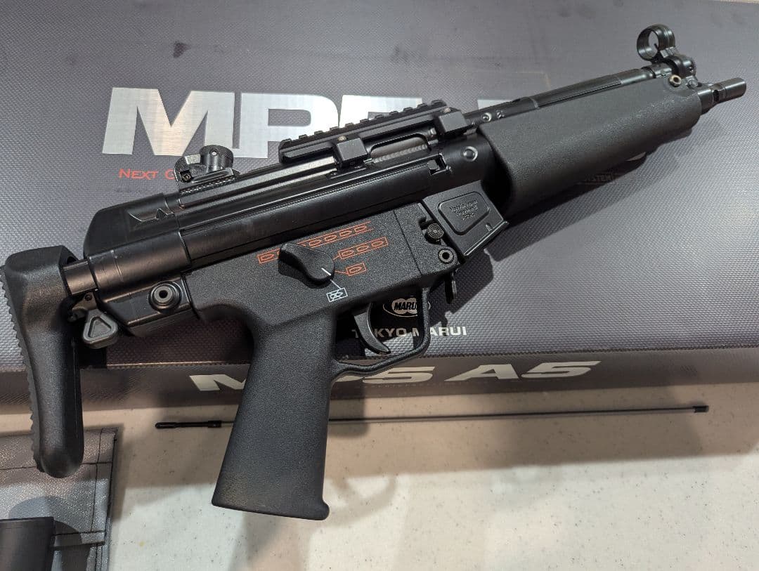 東京マルイ次世代電動ガン MP5 A5 サイトマウント マガジン3本 バッテリー