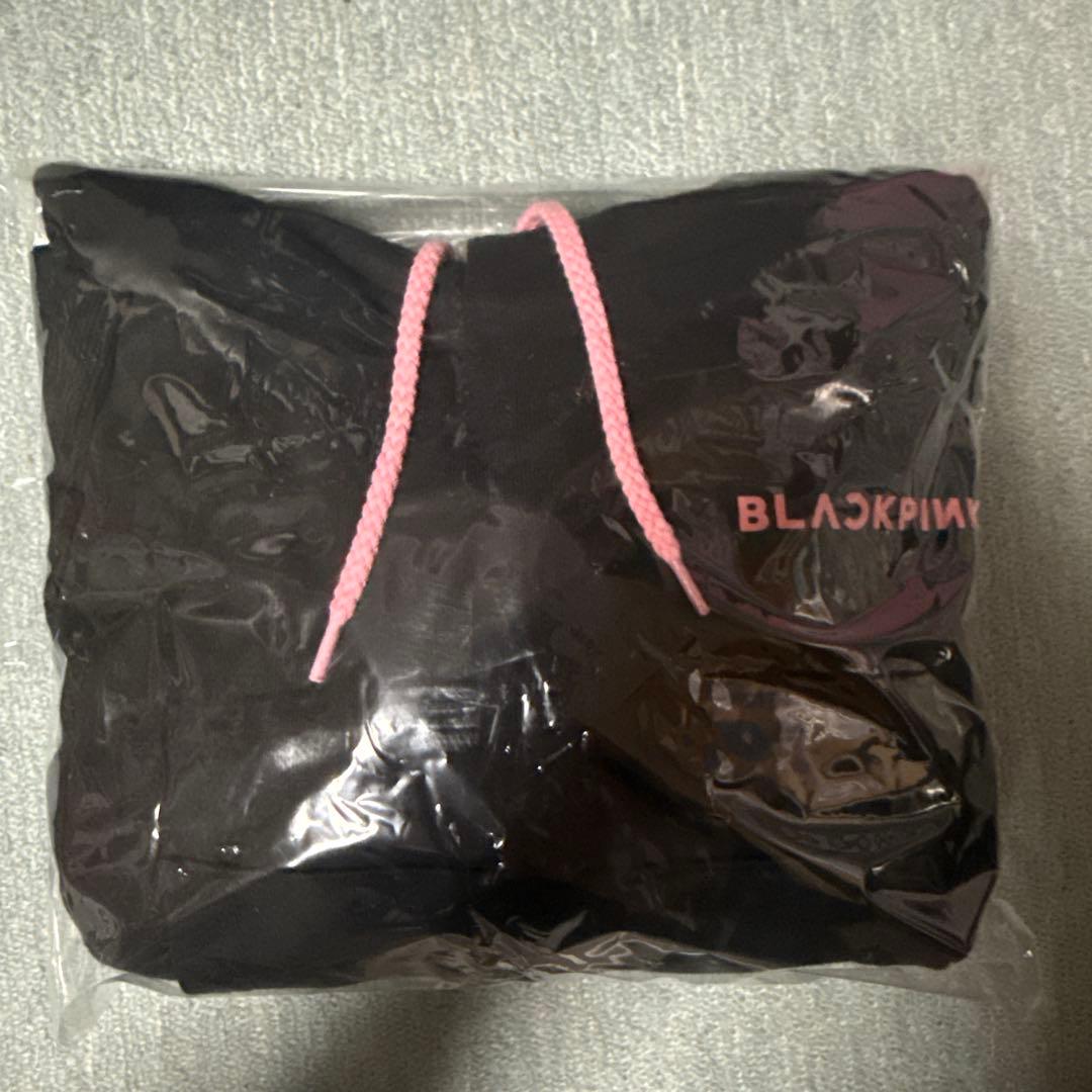 BLACKPINK DEADLINE プルオーバーフーディー　ショートサイズ