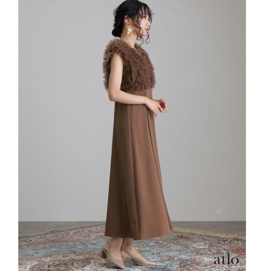 atloチュールベスト付きブラウンドレス　ネックレスつき