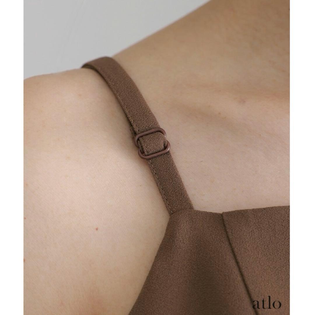 atloチュールベスト付きブラウンドレス　ネックレスつき