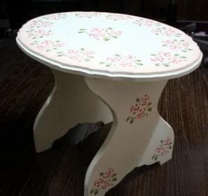 薔薇柄ペイントとピンクのグラデーションのミニカフェテーブルH30cm　楕円形