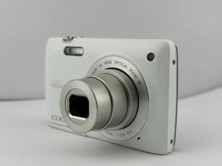 ★極上品★ ニコン NIKON COOLPIX S4300 シェルホワイト