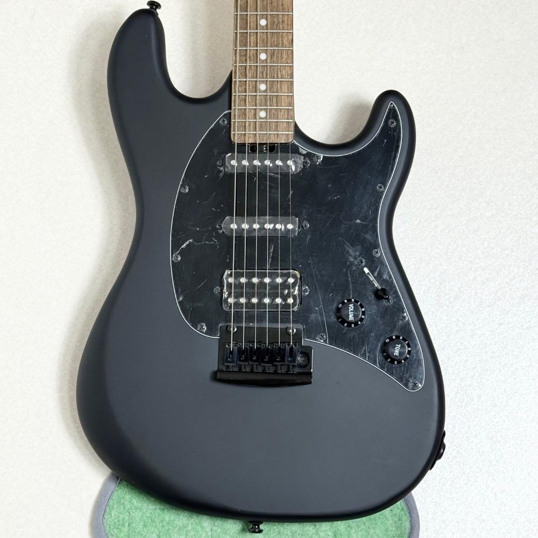 未使用 Sterling by MUSIC MAN CUTLASS CT30