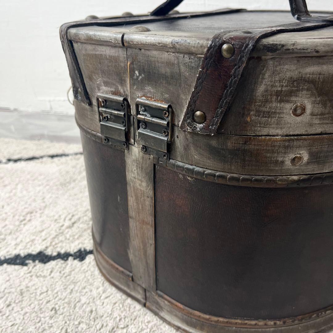 ヴィンテージ 木製 × レザー 樽 木箱 インテリア 雑貨 什器 アンティーク