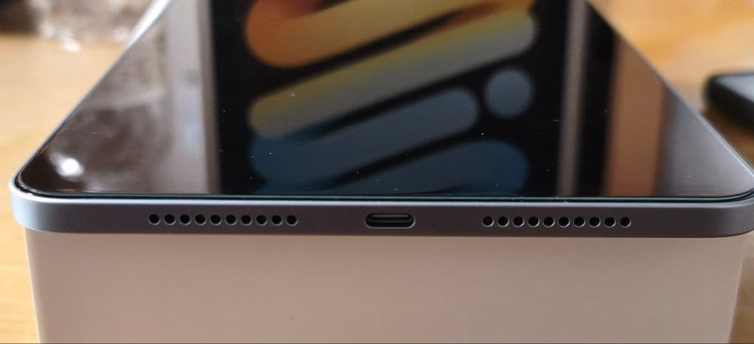 iPad mini 第7世代（A17 Pro）ブルー、 ケース付き