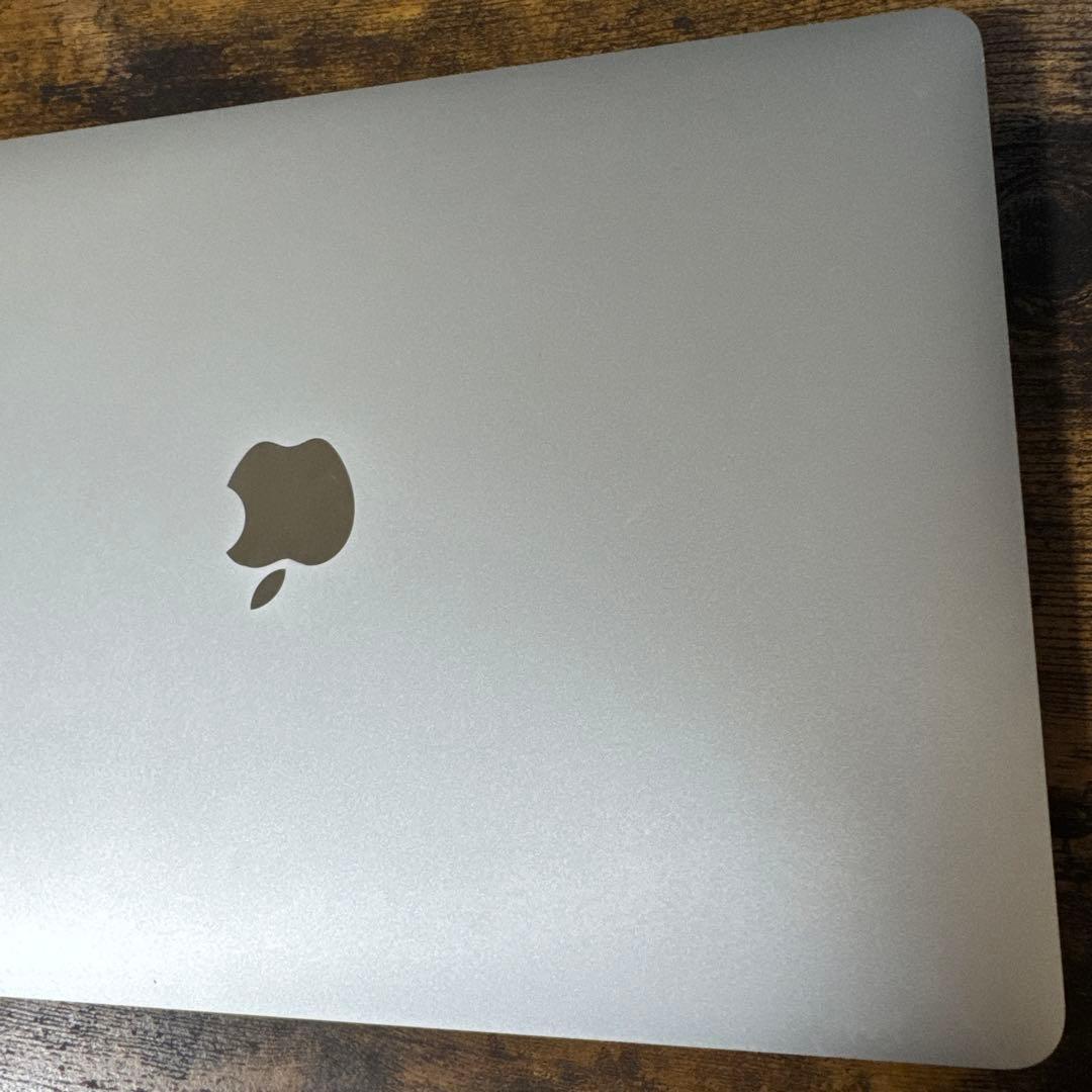 Macbook air 2020 8GB 500GB シルバー 美品