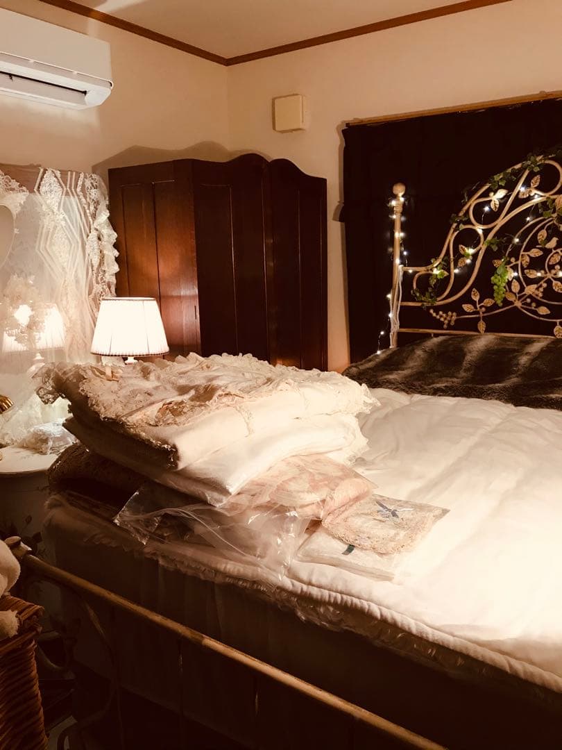 ❤️お値下げ★アンティーククローゼット★シャビーシック★曲線が美しい★定価28万円