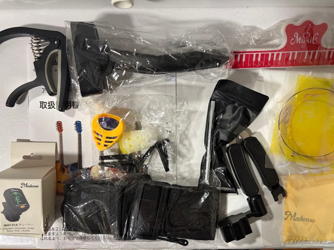 Mademu アコースティックギター アコギ フォークギター　ギター 美品