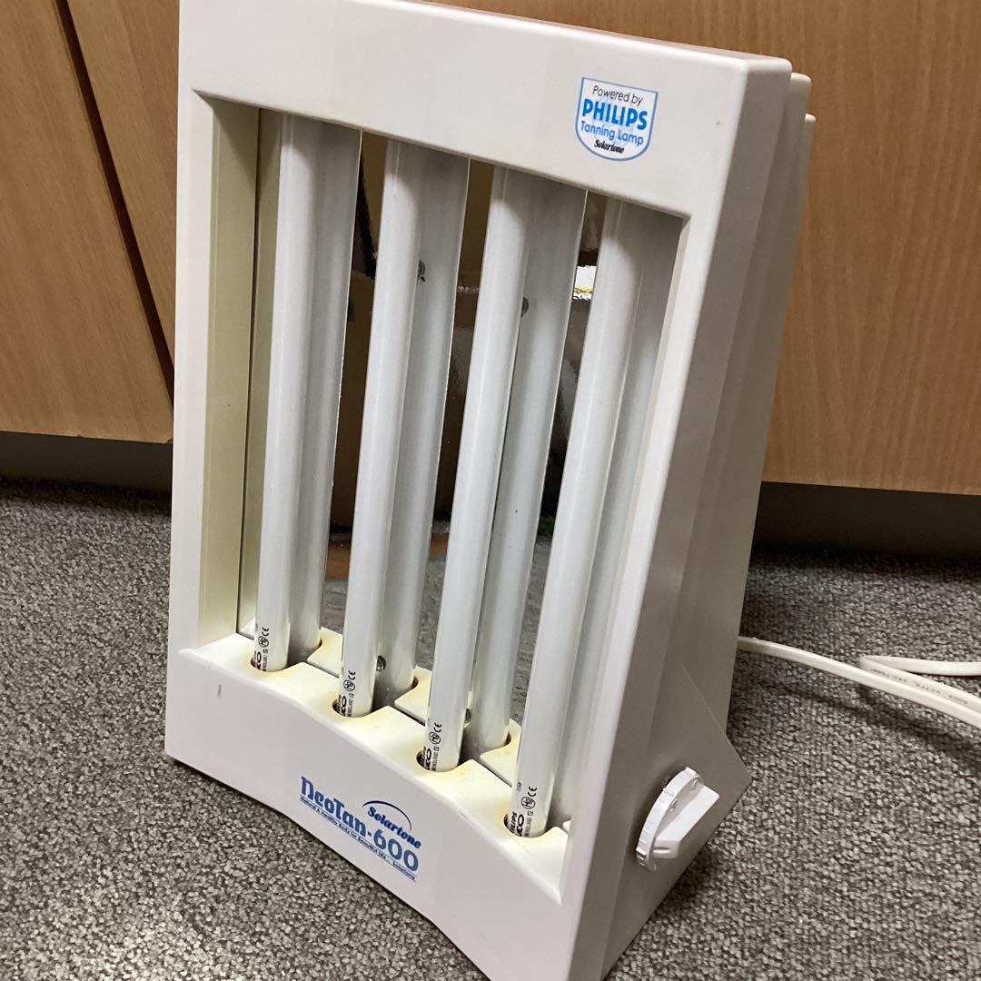 Solartone NeoTan 600 ホームタンニングマシン タイマー付き