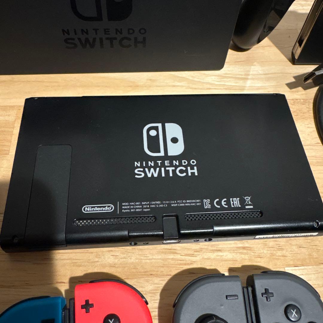 Nintendo Switch 本体 ジョイコン2セット付き