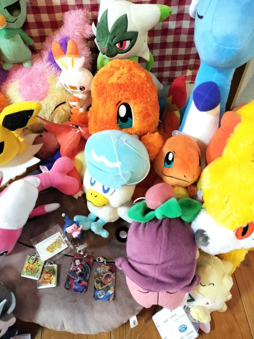 大量 まとめ売り ポケットモンスター ぬいぐるみ ルカリオ 色違い サンダース