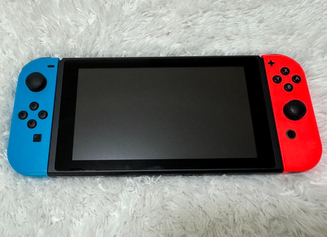 ★本体★新品未使用品（2024年製）★任天堂スイッチ★ジョイコン付き