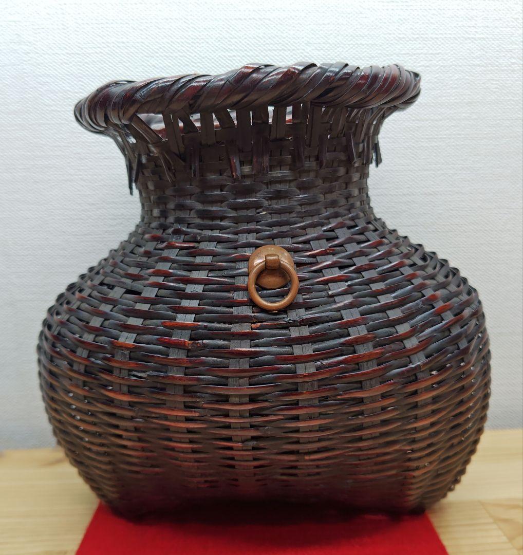 送料込【逢絢亭】茶道具 花入 花籠 花篭 唐物写 落としは竹製 篭師 鈴木竹朋斎