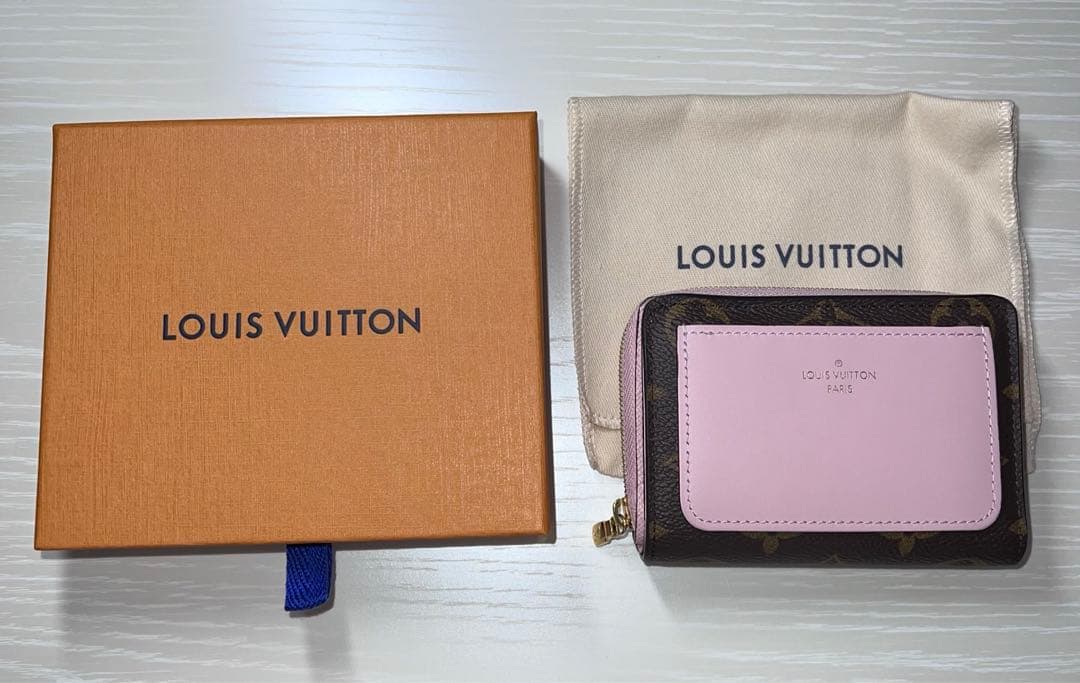 LOUIS VUITTON / ルイヴィトン ポルトフォイユルー