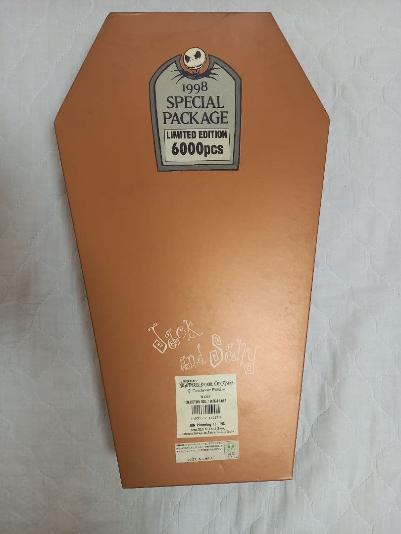 ジャック＆サリー フィギュアセット　限定6000体　ナイトメアビフォアクリスマス