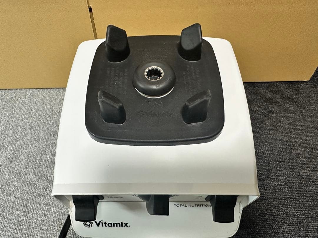 Vitamixバイタミックスブレンダー VM0111 ホワイト
