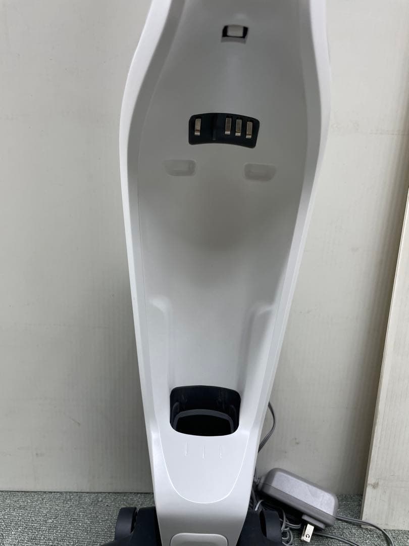未使用♩Electrolux エレクトロラックス コードレスクリーナー 掃除機