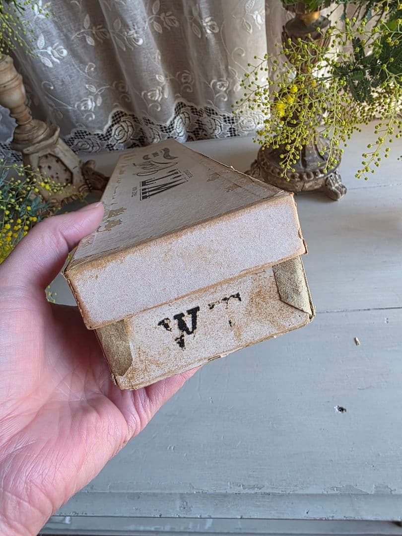 フランスアンティーク 19世紀 アンティークコルセット箱　南フランス