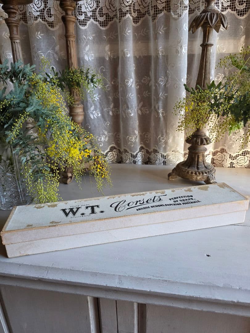 フランスアンティーク 19世紀 アンティークコルセット箱　南フランス