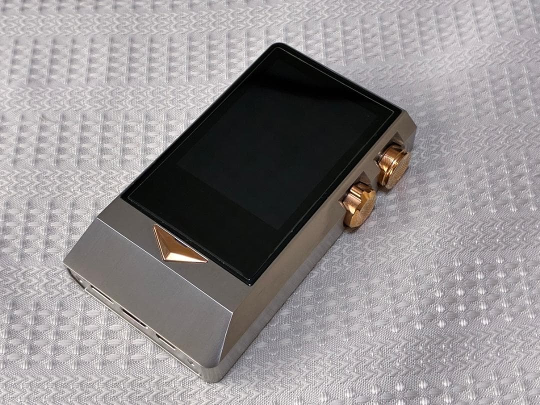 ポータブルプレーヤー Cayin N8