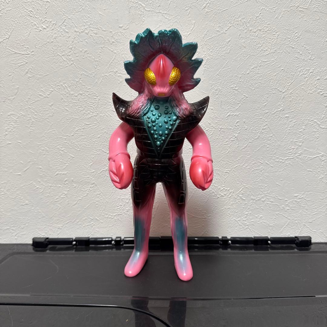 ブルマァク　ギロン星人