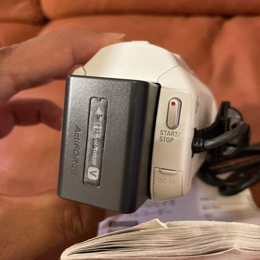 ★美品★ Sony ソニー HDR-CX680 ハンディカム　ホワイト