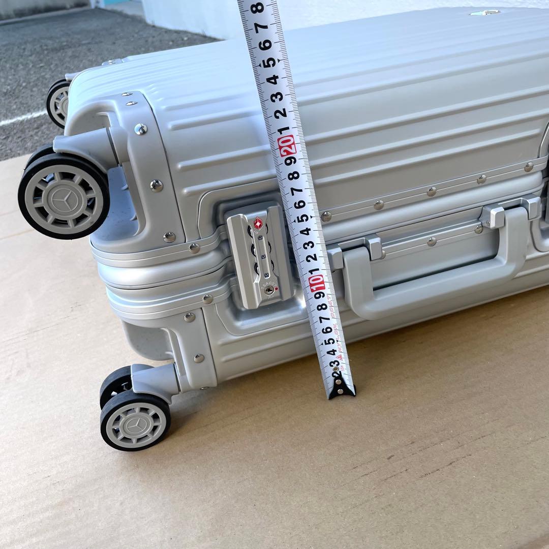 メルセデスベンツ オリジナル アルミ スーツケース TSAロック 四輪 シルバー