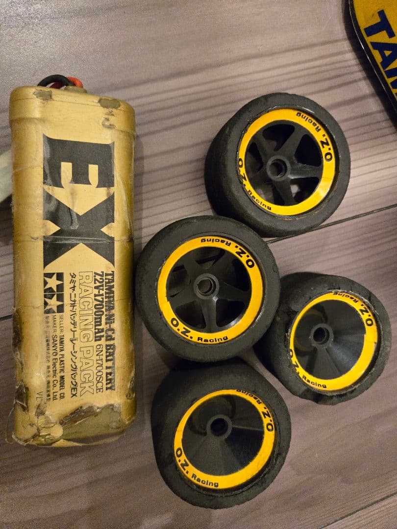 【タミヤ】F1ラジコンセットKOMATSU