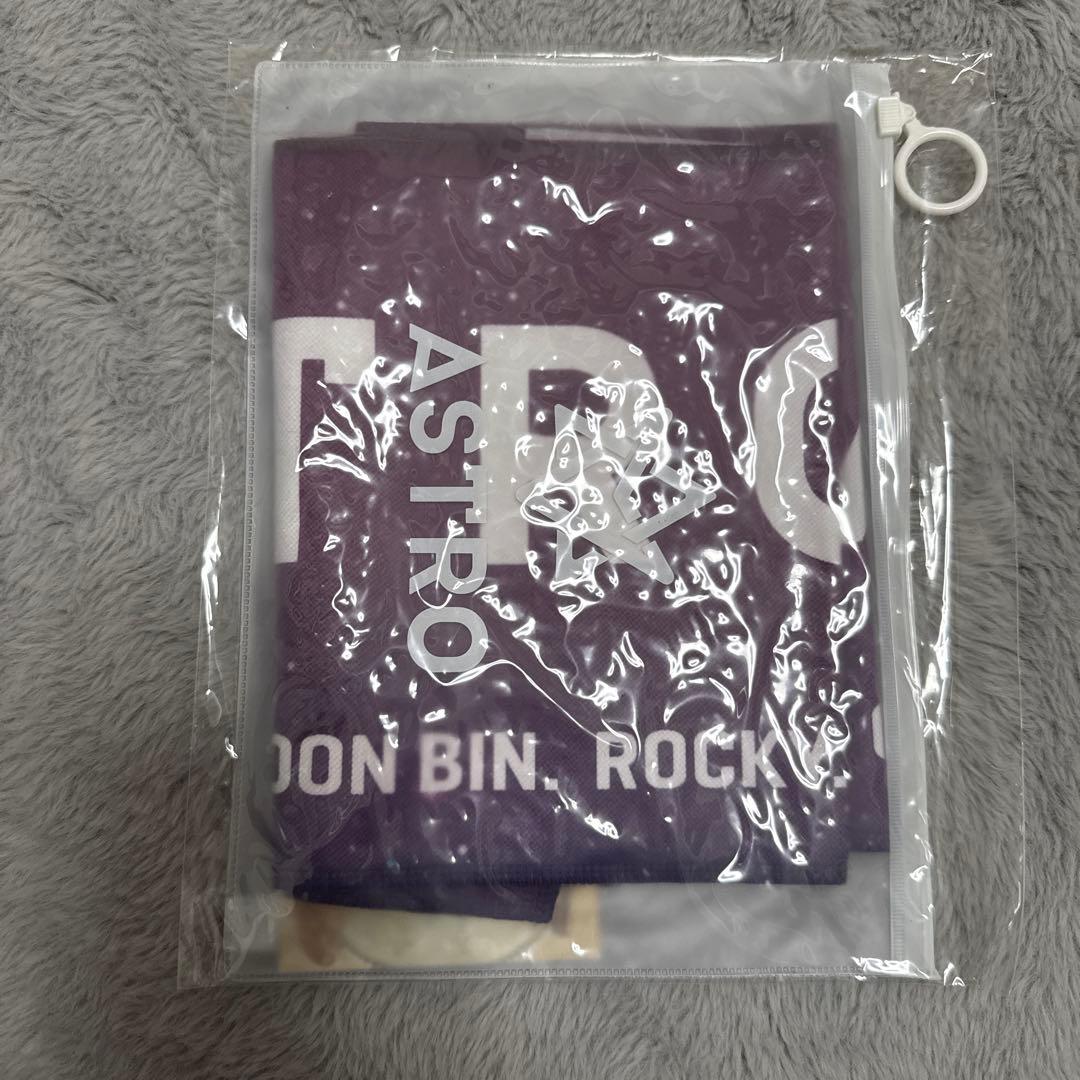 ASTRO ROROHA チャウヌ ヌンヌ