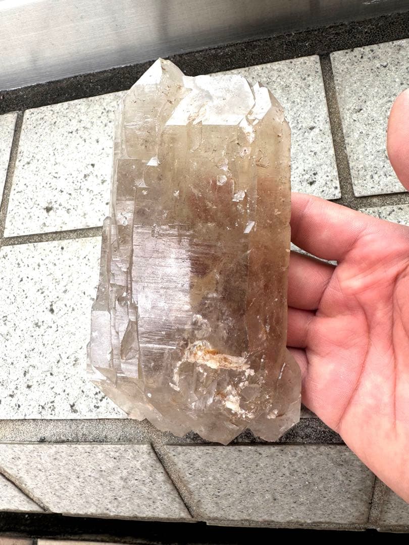 ブラジル・ミナスジェライス州セ ラ・デ・カブラル産レムリアン水晶