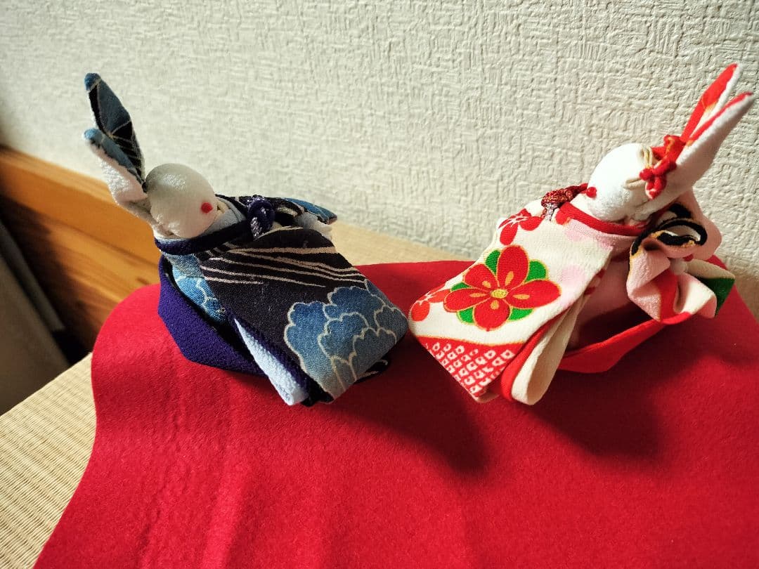 ひとぼぼページ！うさぎのお雛様三人官女！？付きで！ちりめん細工