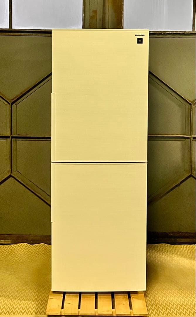 ③【送料無料】美品2023年製SHARP冷凍冷蔵庫 SJ-PD28K-W