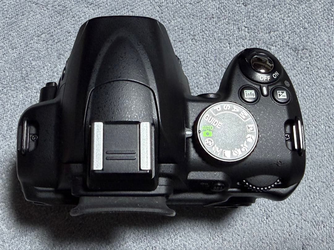 Nikon D3000 ボディ CCD 極上品 総S1706