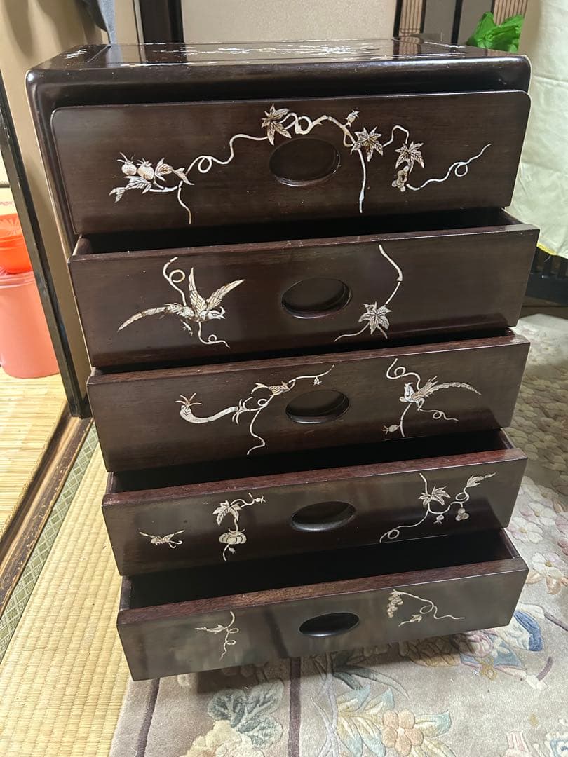 花と鳥の螺鈿木製タンス 5段
