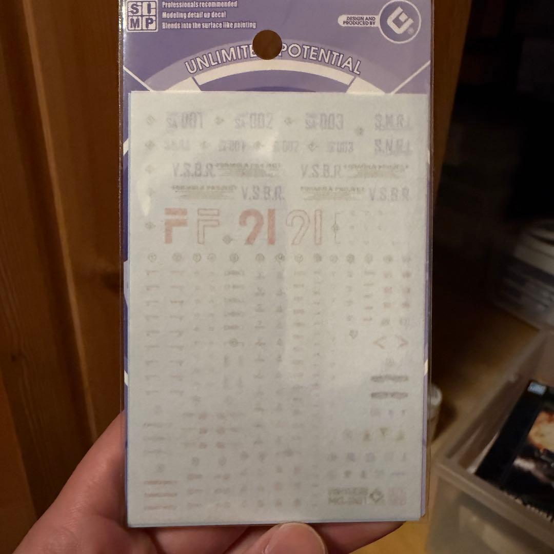 MG F91（チタニウム）とRE/100のビギナギナ（エクストラフィニッシュ）