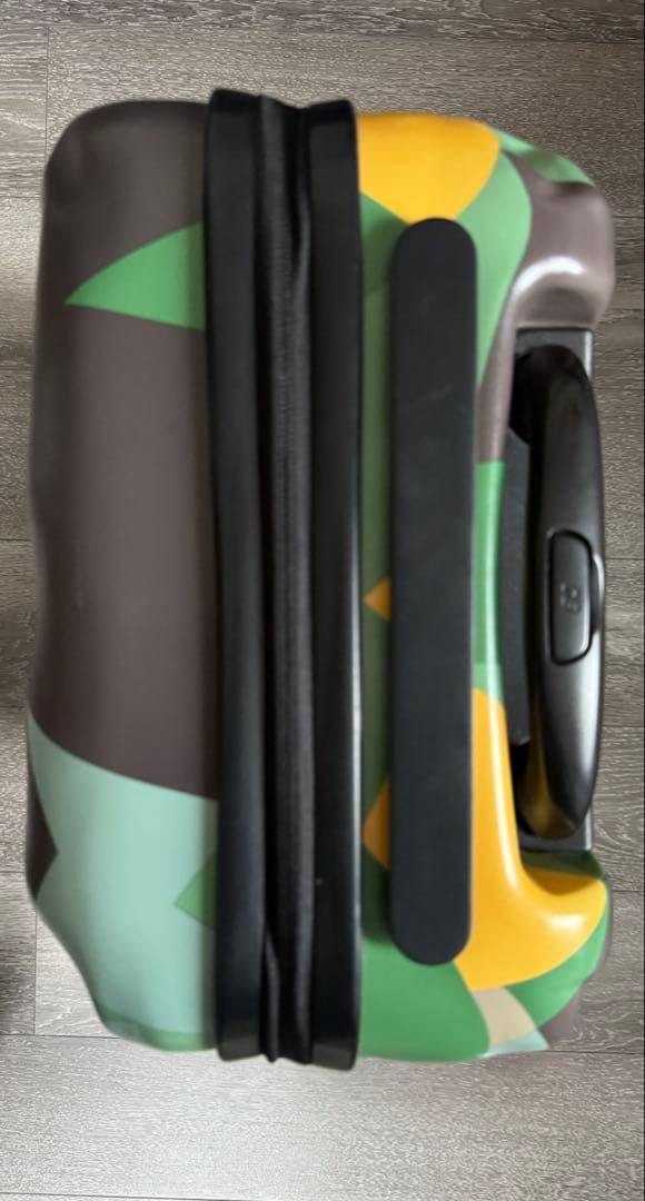 クラッシュバゲージキャリーケース40L