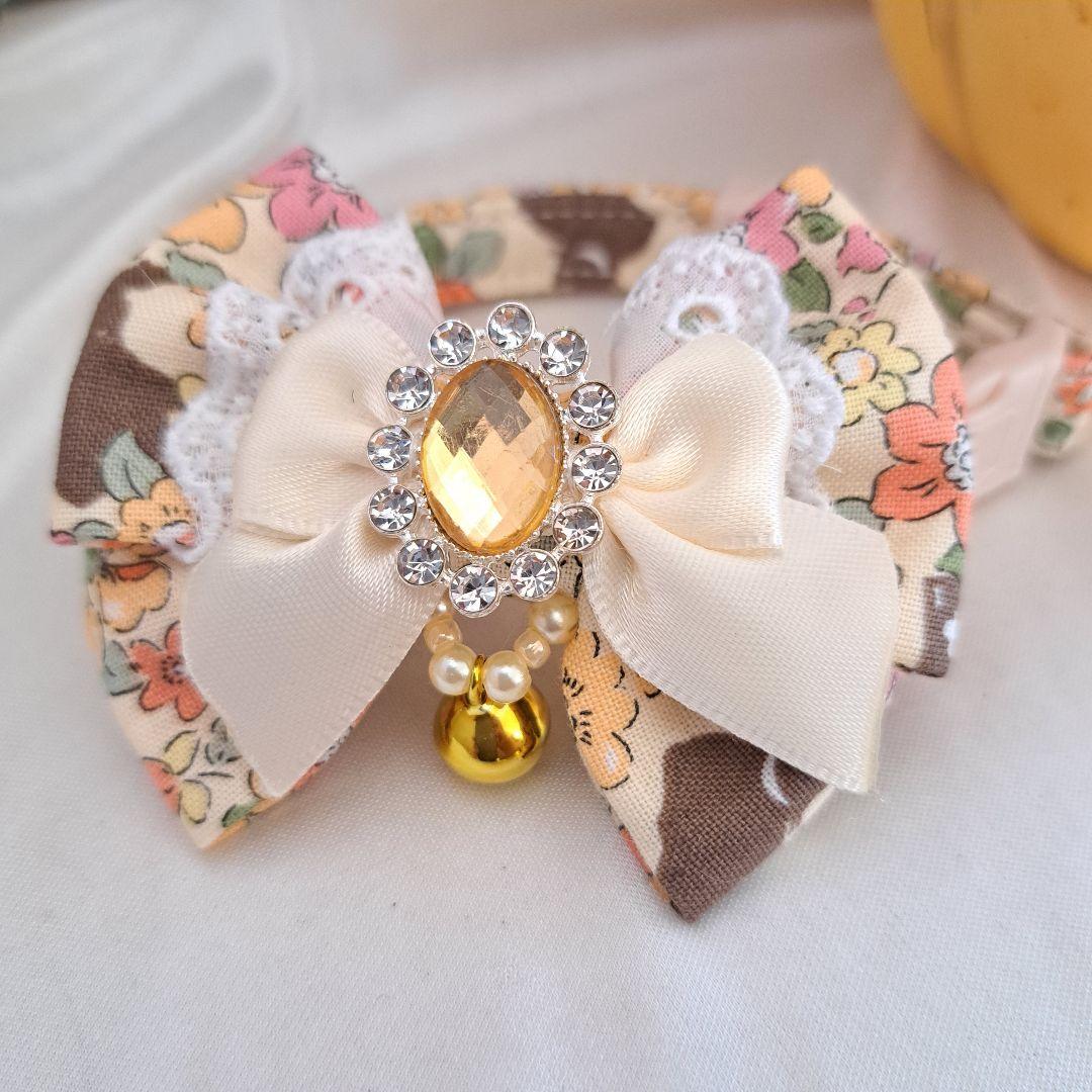 ハロウィン、スイートロリータ(イエロー)オーバルビジューわんちゃん猫ちゃん用首輪