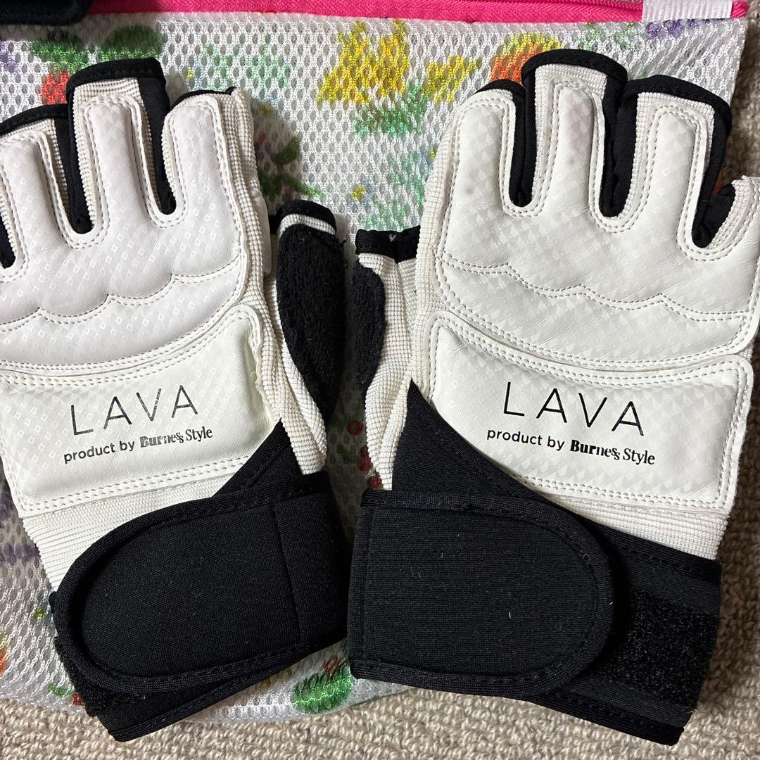 バーネススタイル　キックボクシング　LAVA 滑り止めソックス　ピラティス